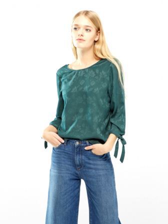 10188837 TOP JAQU 34 GREEN GABLES .