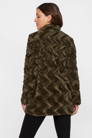 10198763 JACKET VMCURL HIGH NECK FAUX FUR JACKET COL KI PEAT.. 10198763 JACKET VMCURL HIGH NECK FAUX FUR JACKET COL KI PEAT..
