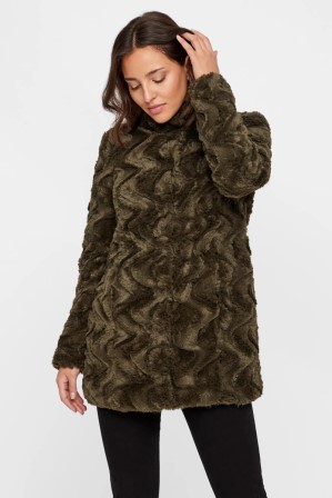 10198763 JACKET VMCURL HIGH NECK FAUX FUR JACKET COL KI PEAT. 10198763 JACKET VMCURL HIGH NECK FAUX FUR JACKET COL KI PEAT.