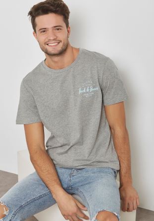 12138439 CAMISETA JORART CHEST PRINT TEE SS LIGHT GREY MELA. 12138439 CAMISETA JORART CHEST PRINT TEE SS LIGHT GREY MELA.